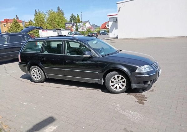 Volkswagen Passat cena 8499 przebieg: 251819, rok produkcji 2004 z Puławy małe 121